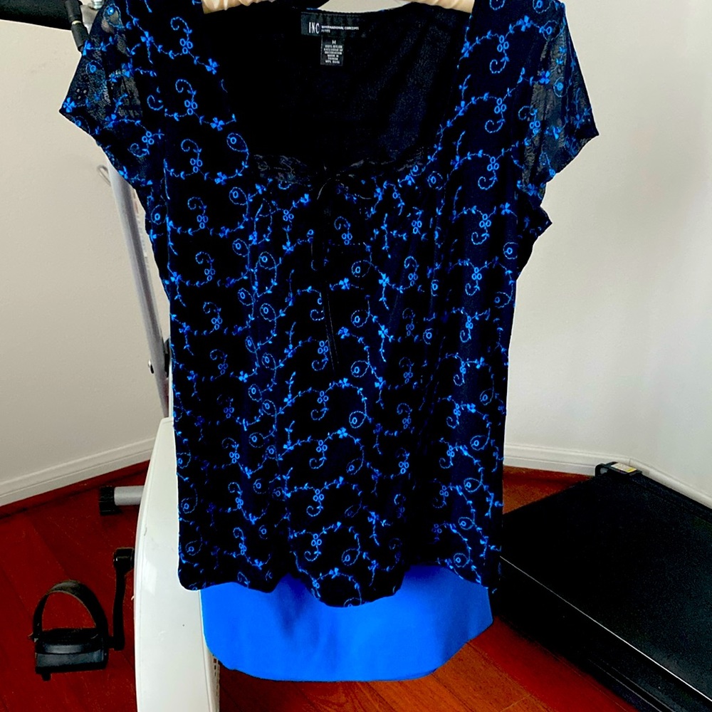 Super cute work outfit /separates.Make me an offer